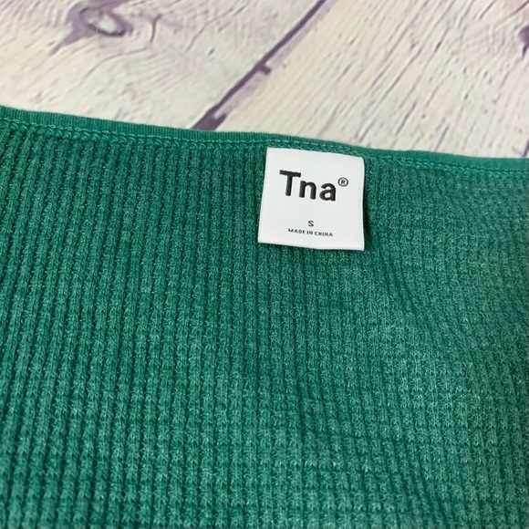 TNA GREEN LONG SLEEVE - Picture 2 of 2